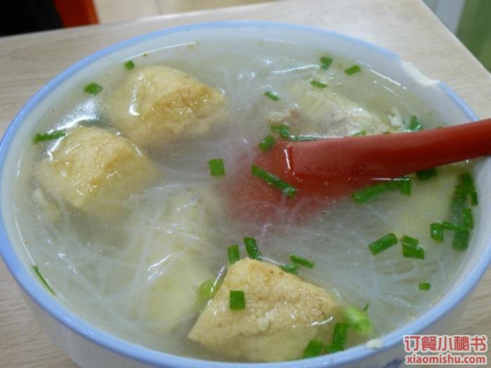 油豆腐粉丝汤