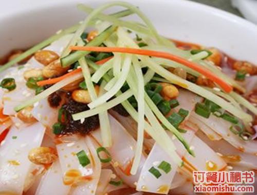 酸辣黄瓜拌凉粉 酸辣黄瓜拌凉粉