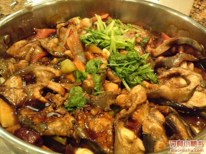 黄记煌:百年美味,焖于一锅 黄记煌:百年美味,焖于一锅